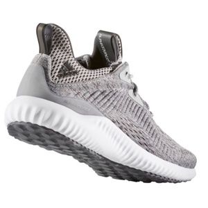 Adidas Alphabounce Sneakers 7W, 5.5Y NWT